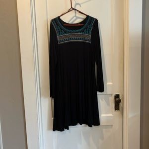 Women’s Nina Leonard dress. Long sleeved size XL. Black with smocking- like